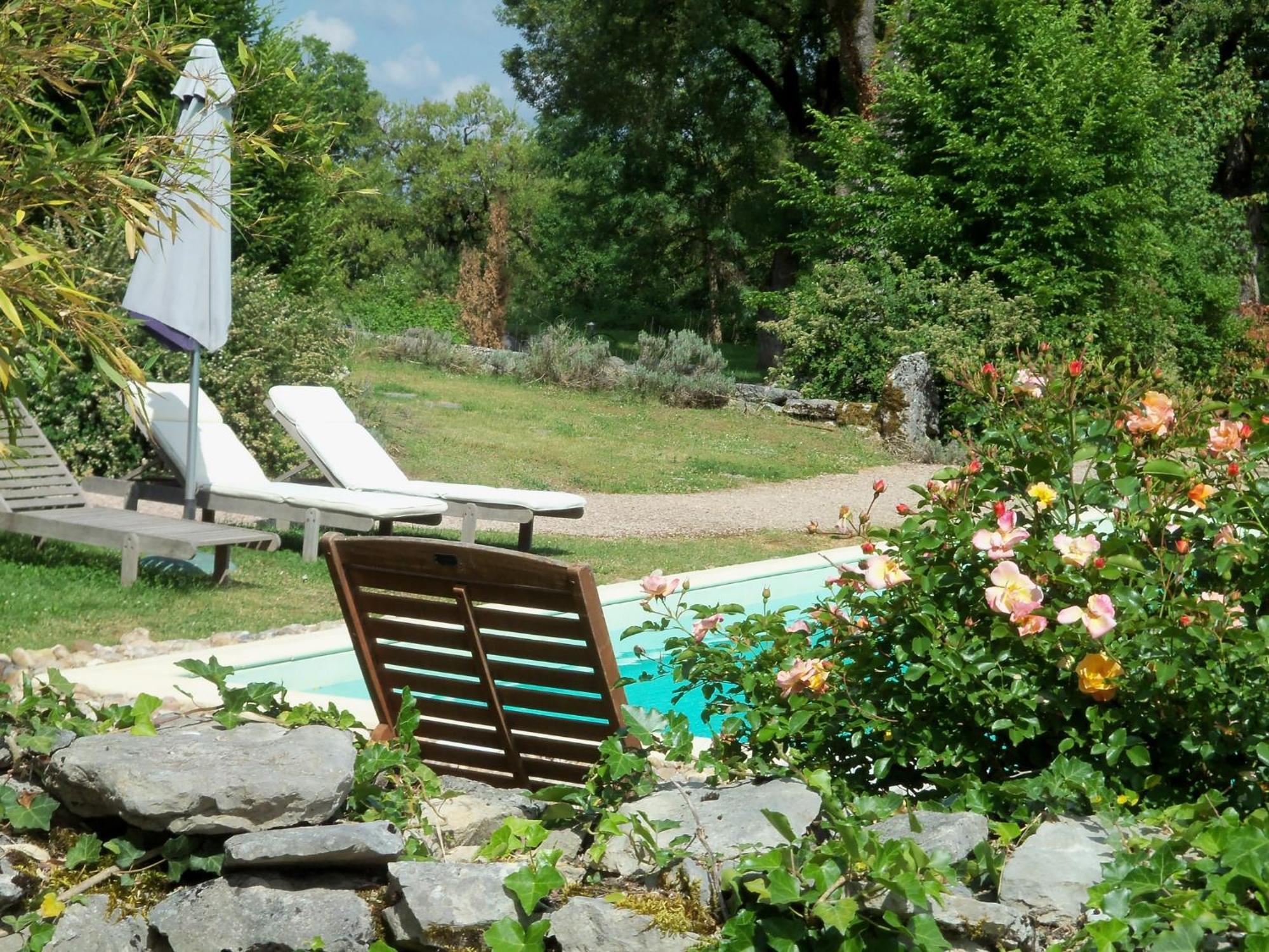 Chambres Et Jardin De Pierres Espédaillac Exteriör bild